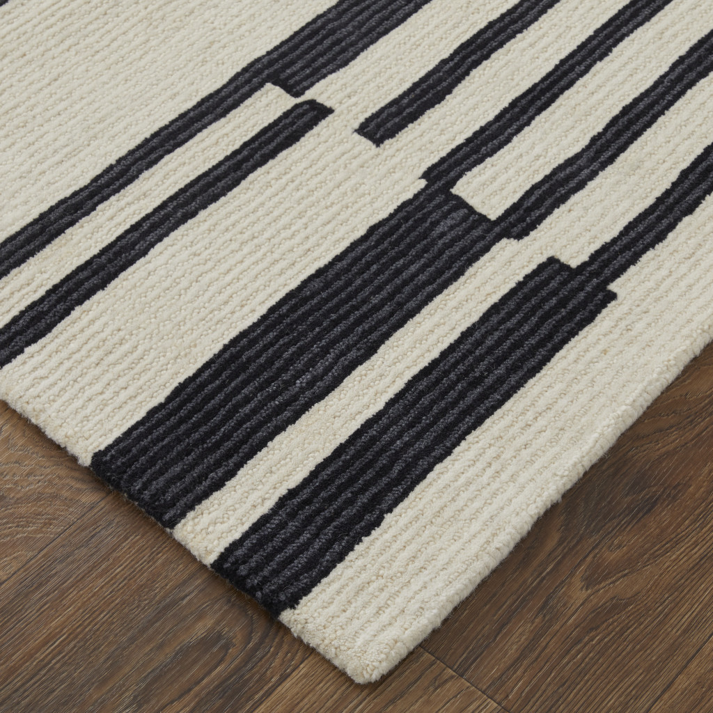 4" X 6" Ivory and Black Wool Abstract Hand Tufted Area Rug