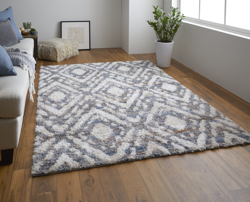 2" X 3" Ivory Gray And Taupe Geometric Power Loom Stain Resistant Area Rug