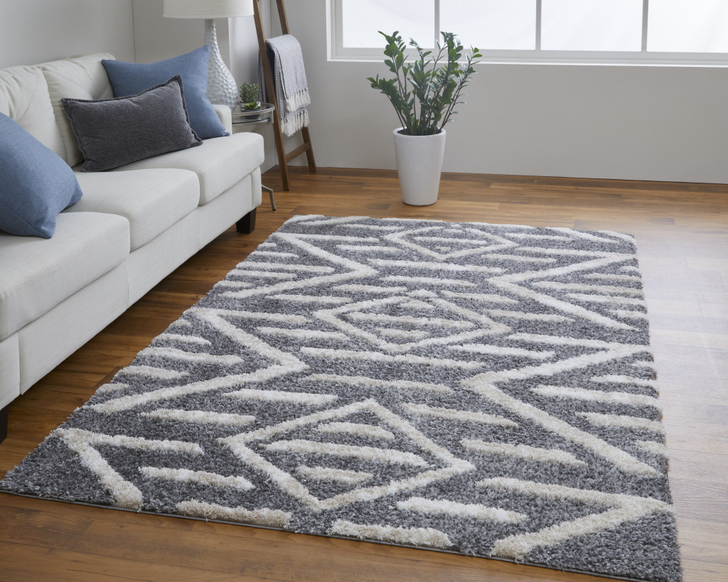 9" X 12" Gray And Ivory Geometric Power Loom Stain Resistant Area Rug