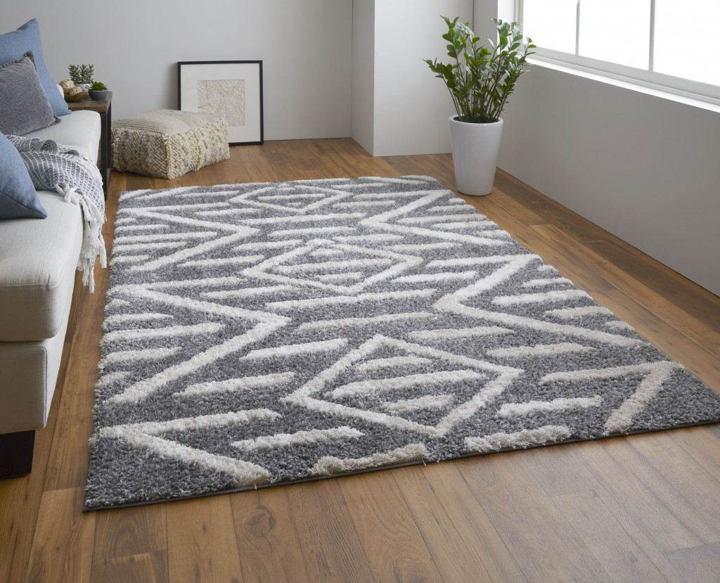 9" X 12" Gray And Ivory Geometric Power Loom Stain Resistant Area Rug
