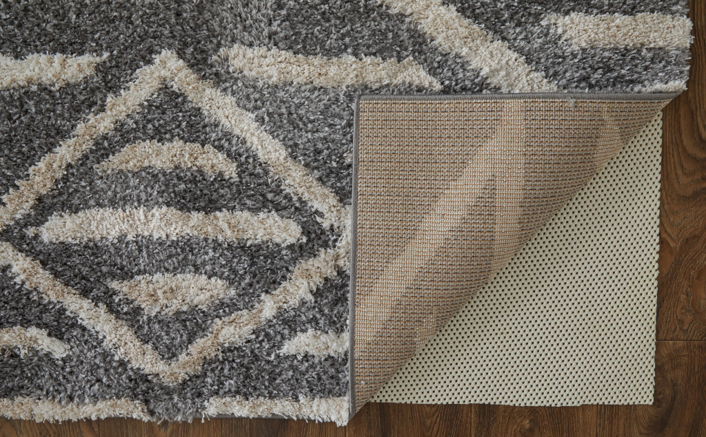 2" X 3" Gray And Ivory Geometric Power Loom Stain Resistant Area Rug