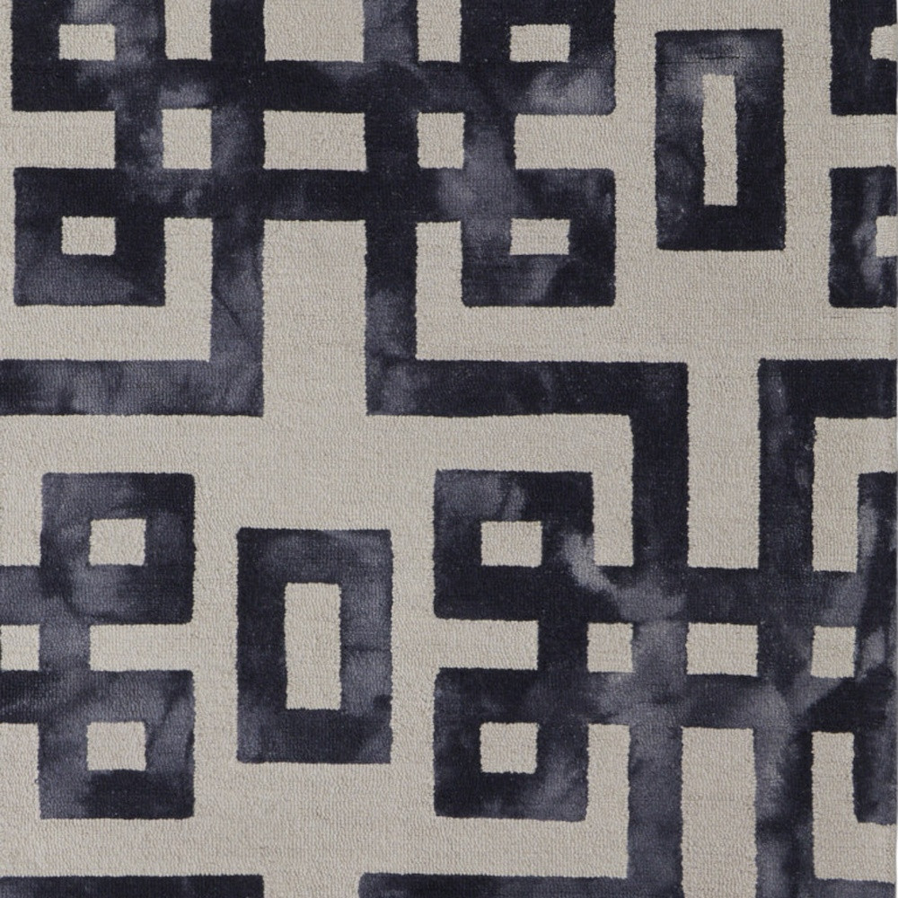 8" X 11" Ivory And Black Wool Tufted Handmade Area Rug