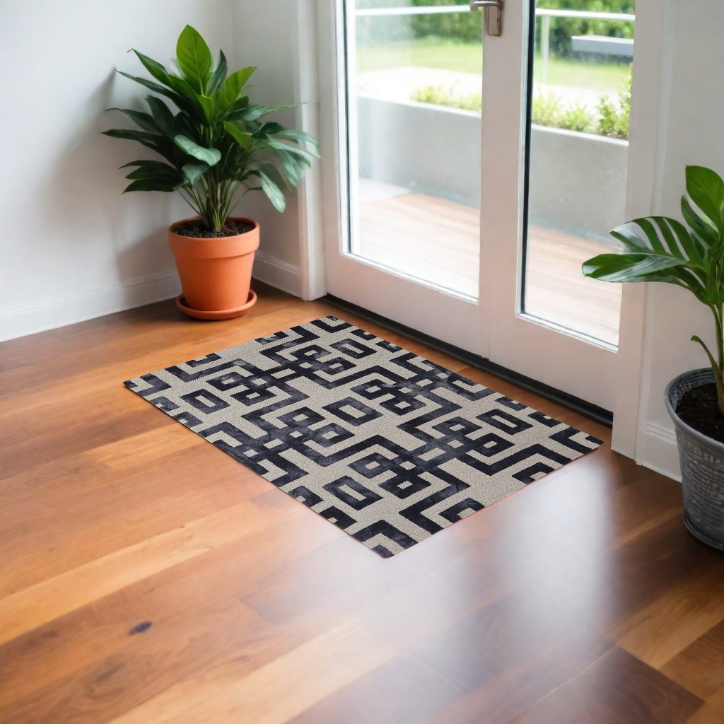 2" X 3" Ivory And Black Wool Tufted Handmade Area Rug