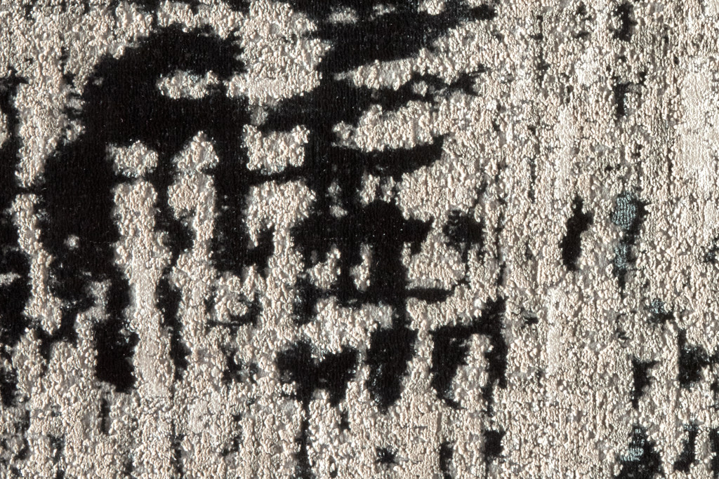8" Black White And Gray Runner Rug