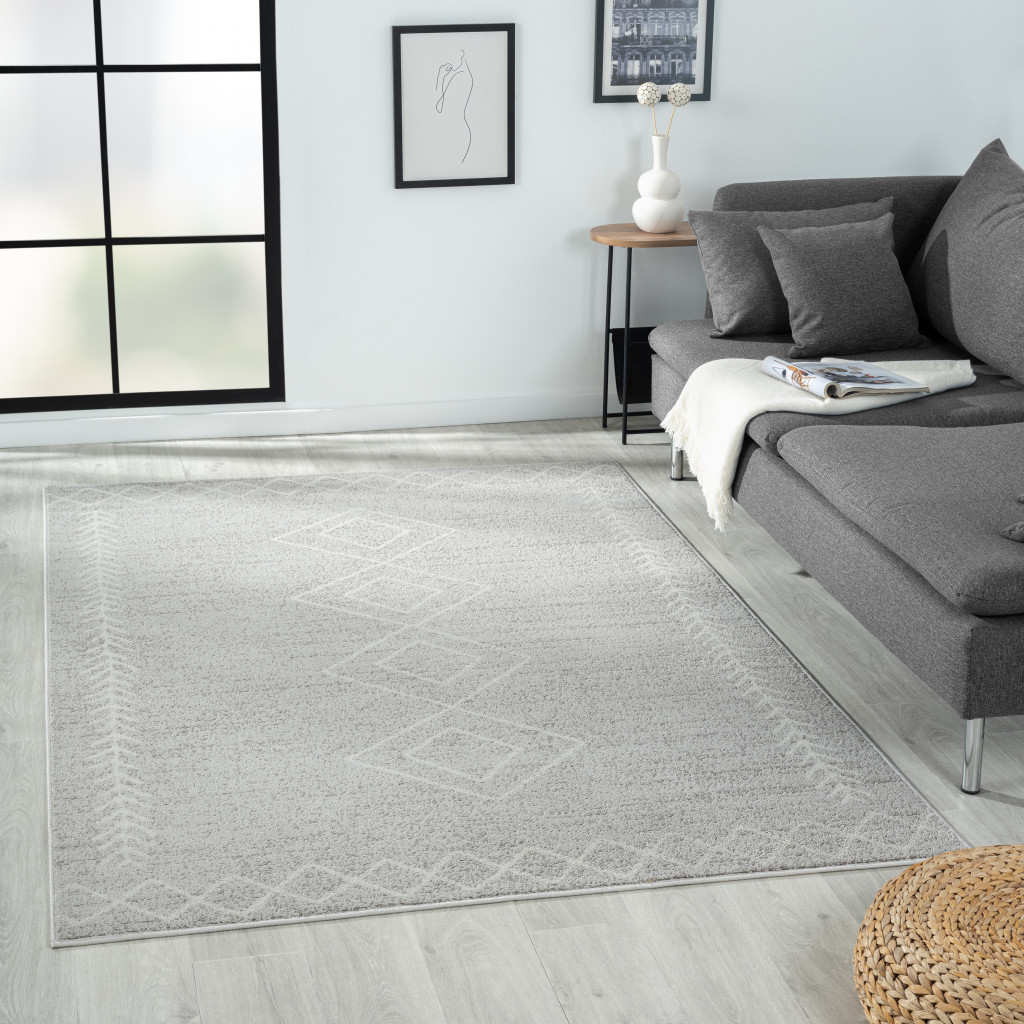 5" X 7" Gray Diamond Area Rug