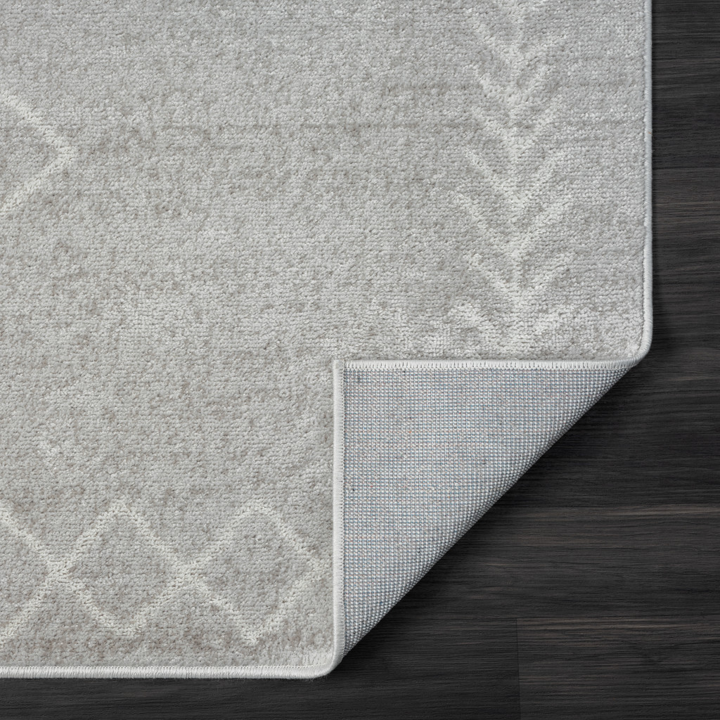 5" X 7" Gray Diamond Area Rug