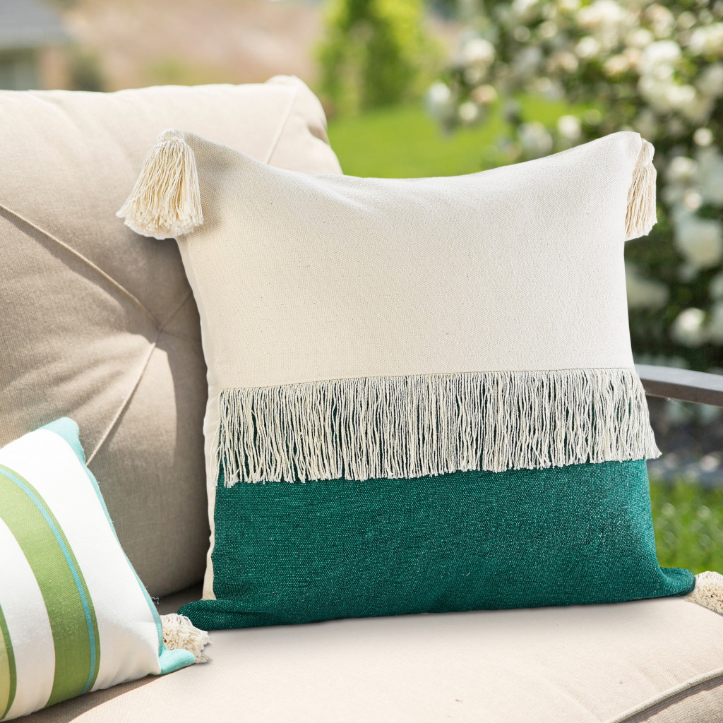 20" X 20" Emerald Green And Off-White 100% Cotton Zippered Pillow