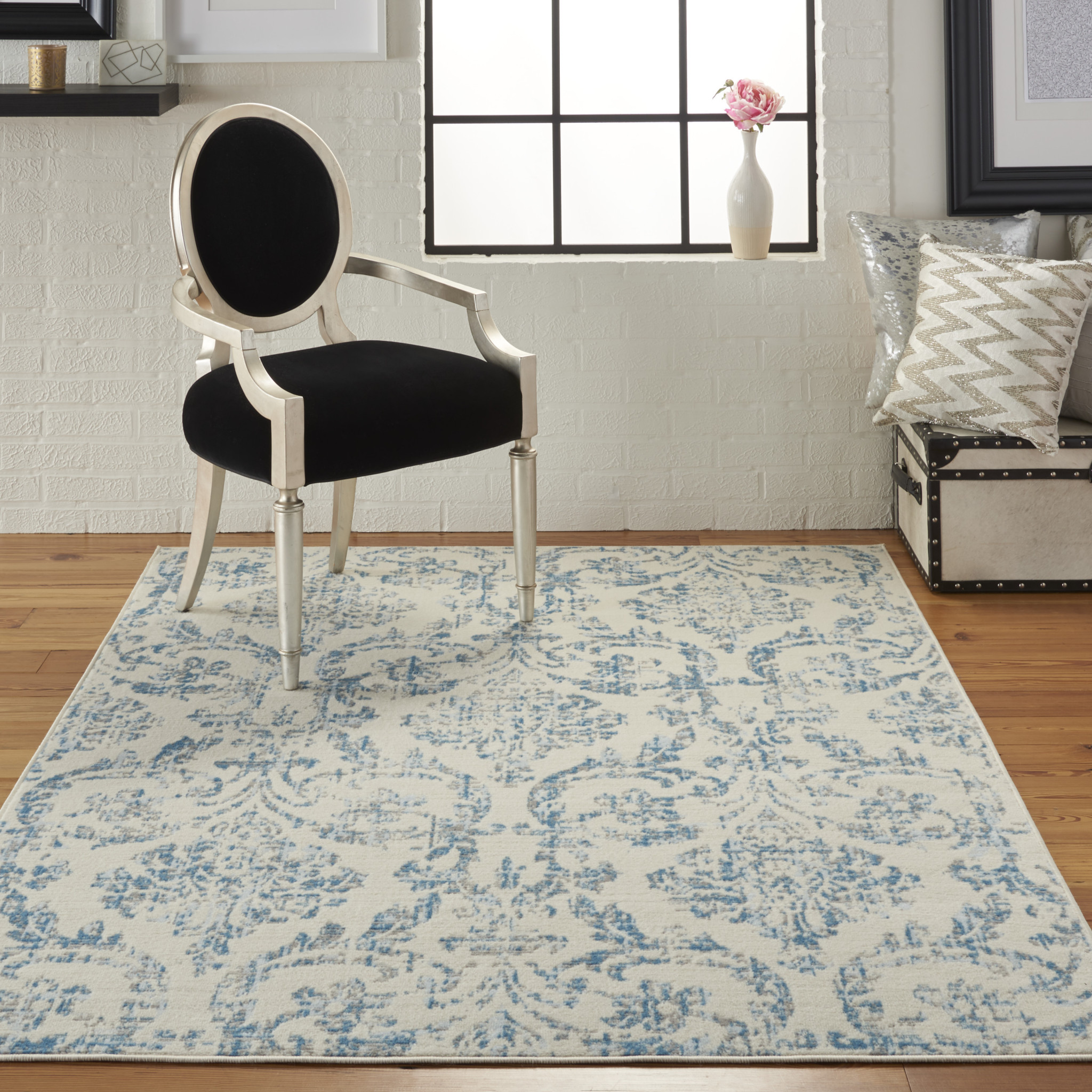 4" X 6" Cream Damask Power Loom Area Rug