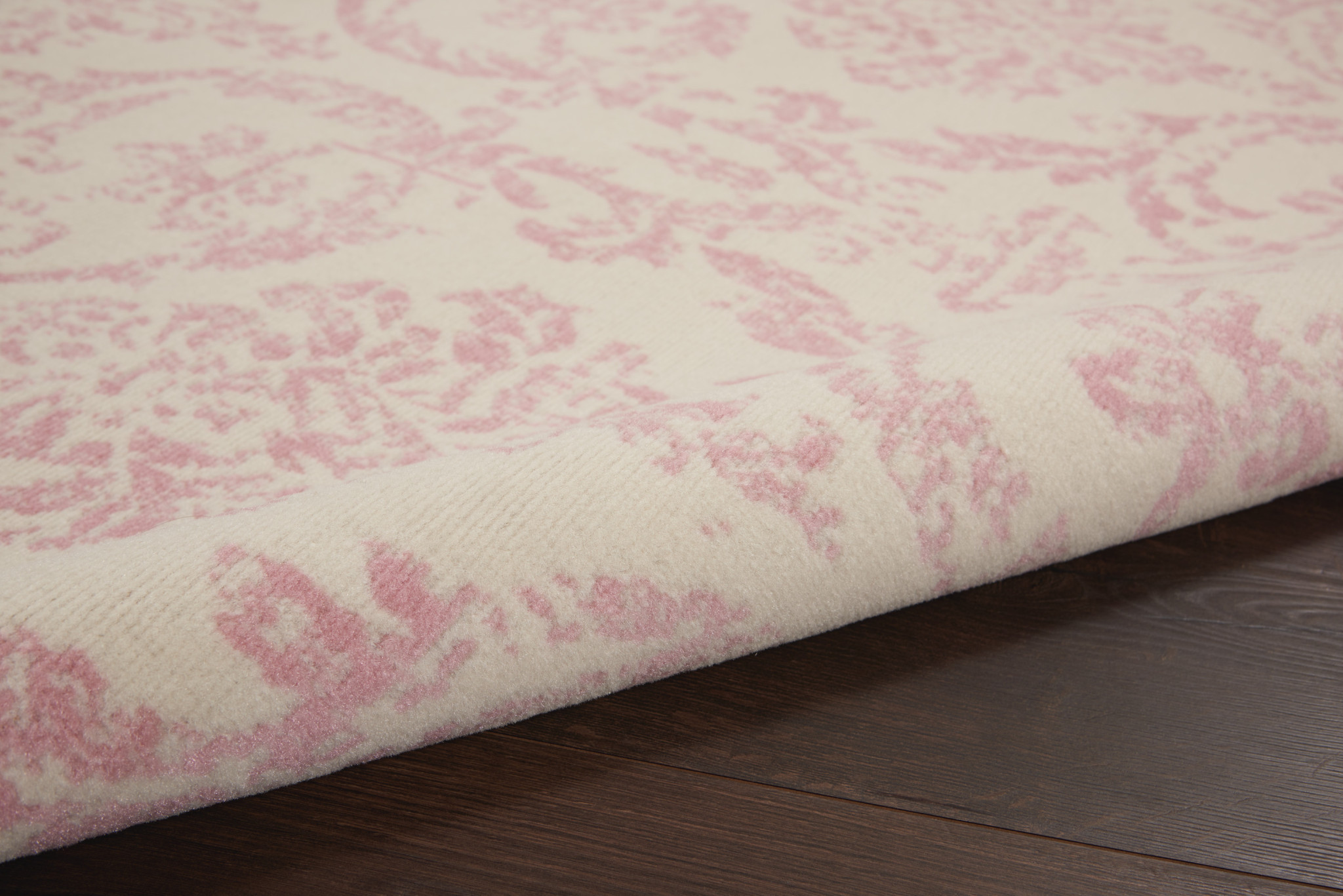 5" X 7" Cream Damask Power Loom Area Rug