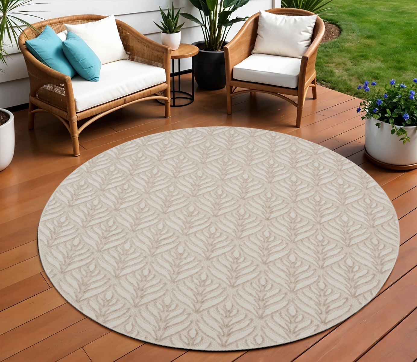 8' Gray and Ivory Round Floral Indoor Outdoor Area Rug-527646-1