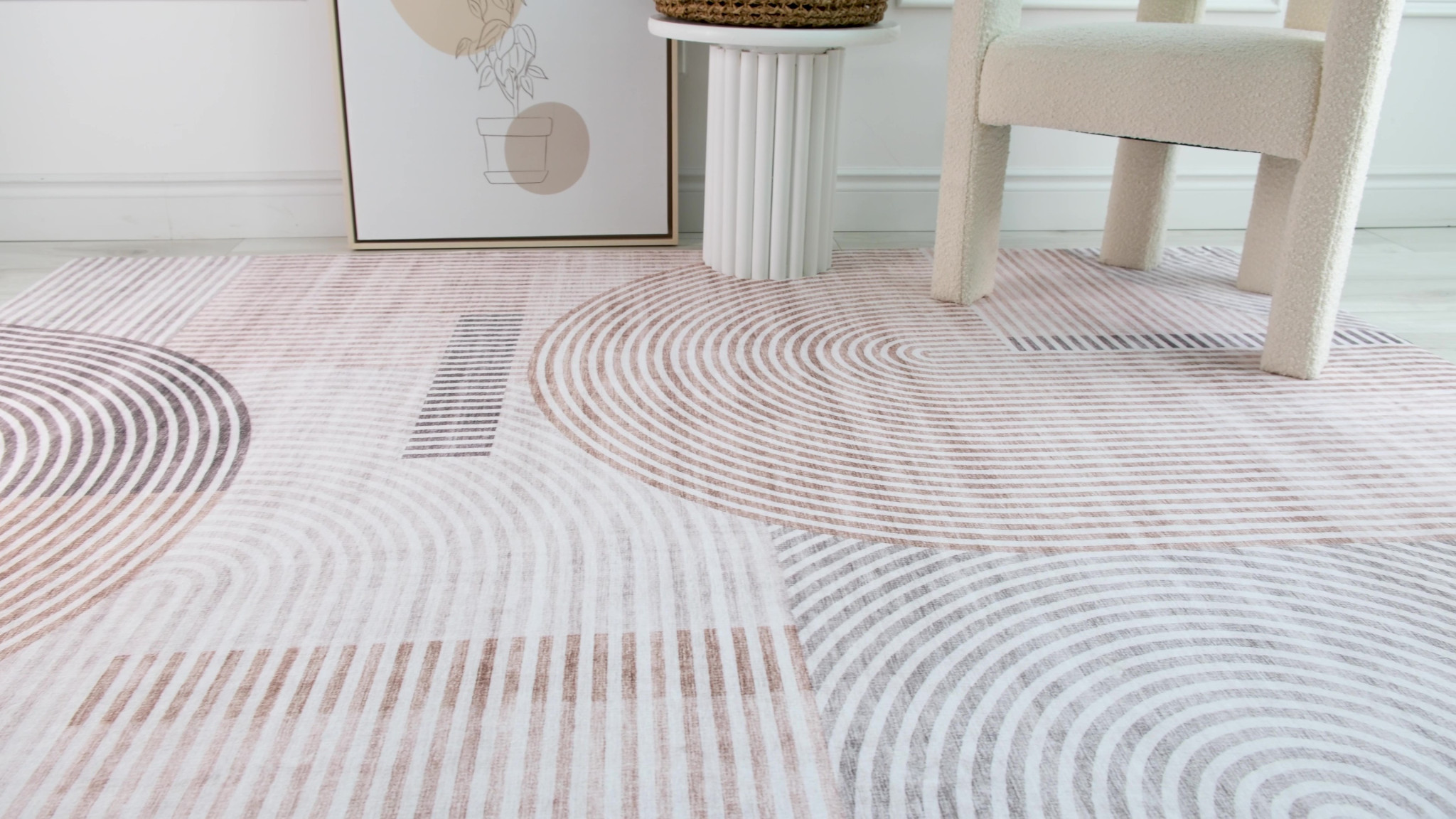 4" X 6" Beige and Brown Abstract Distressed Area Rug