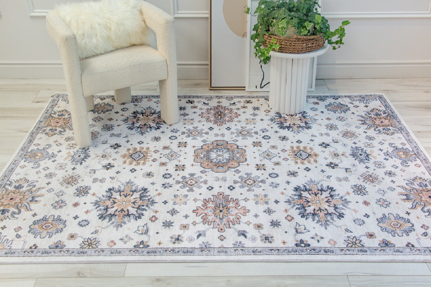5" X 8" Gray and Gold Floral Area Rug