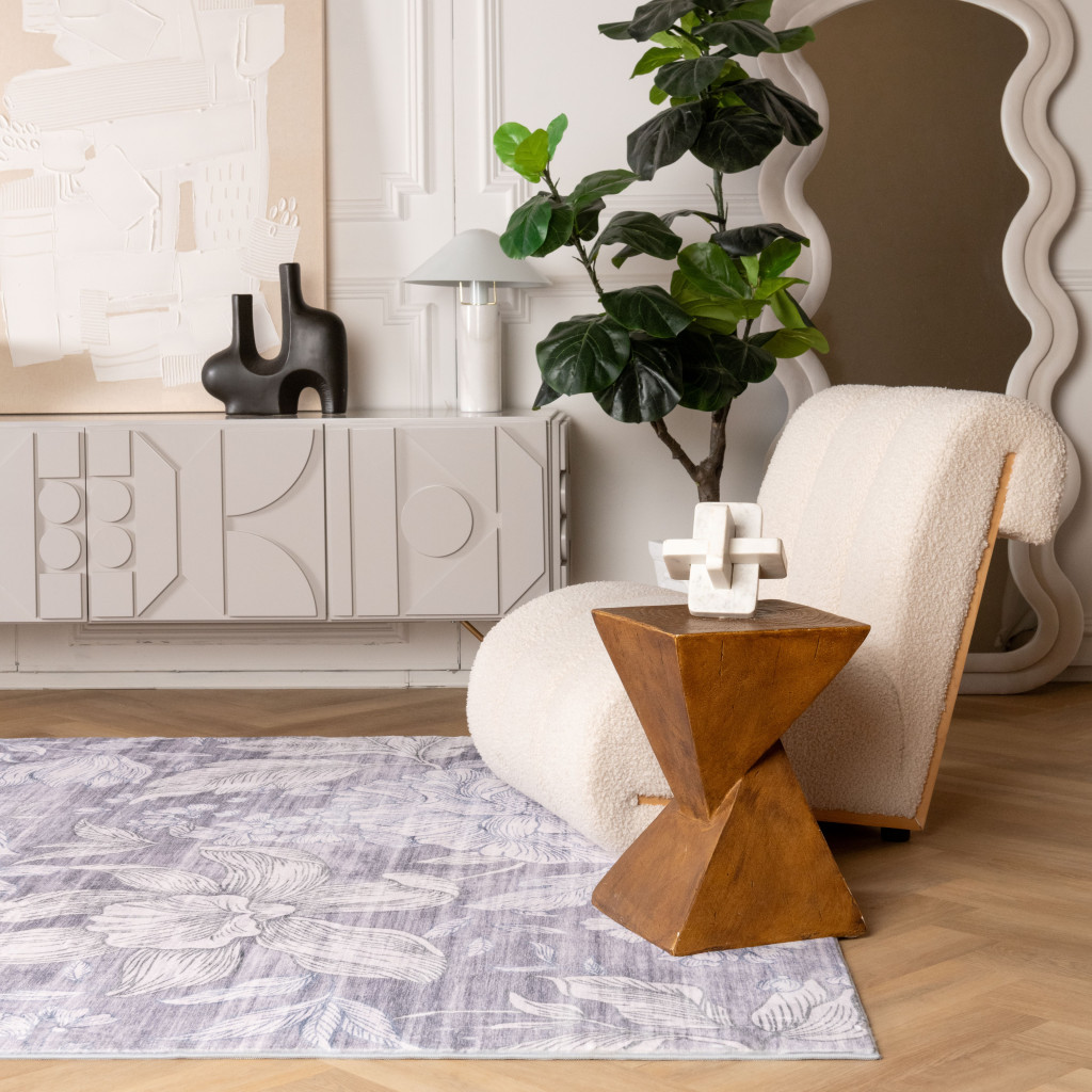 5" X 8" Gray and Beige Floral Area Rug