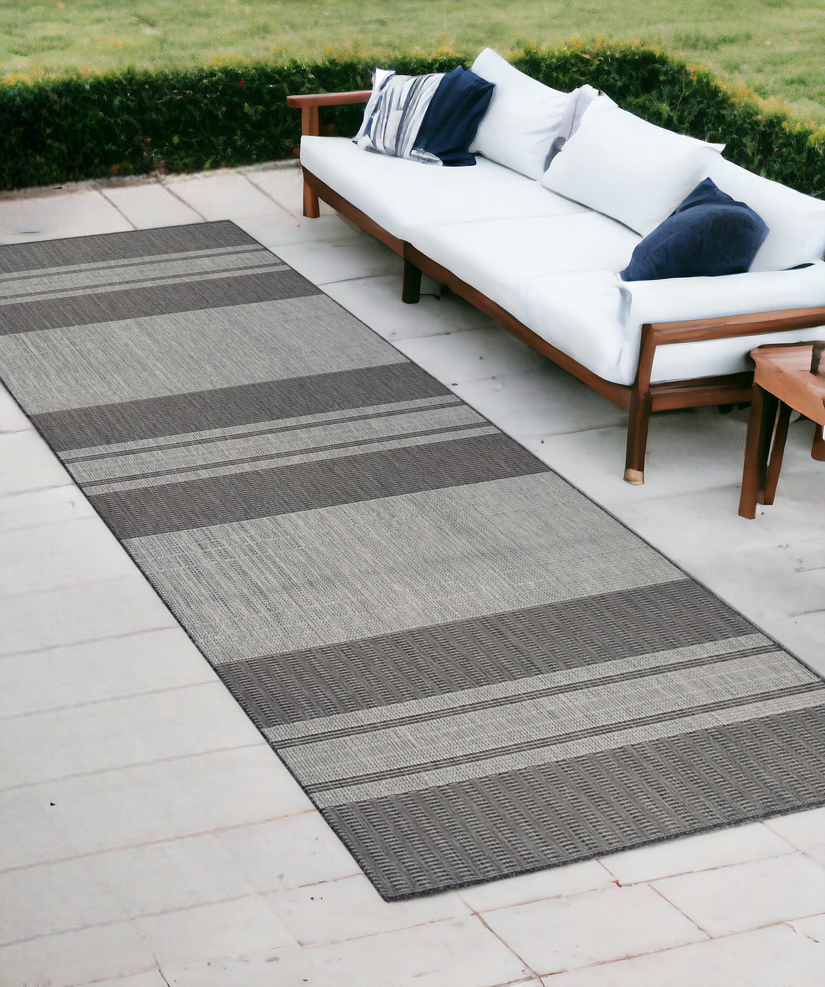 8' Runner Blue and Gray Striped Stain Resistant Indoor Outdoor Runner Rug-531650-1