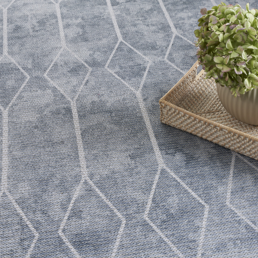 5" X 7" Blue and Gray Geometric Power Loom Washable Area Rug