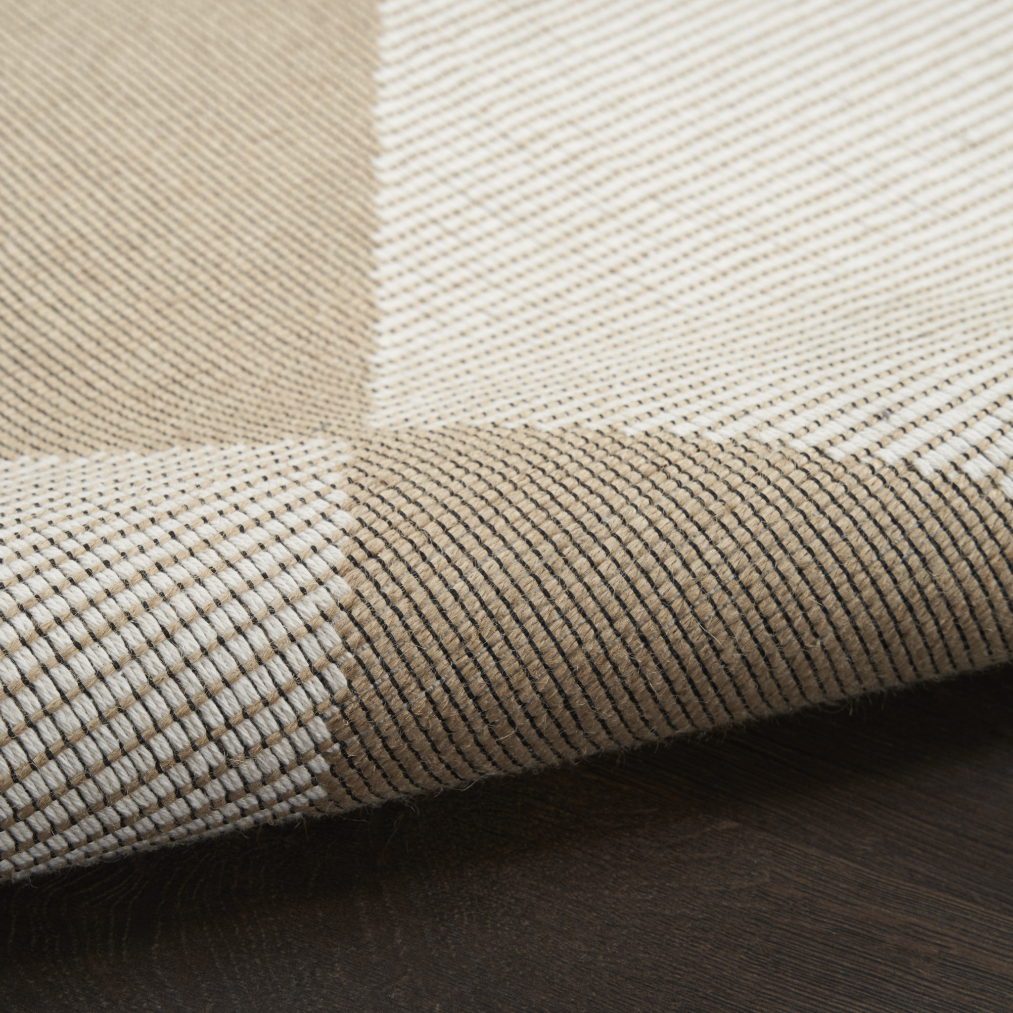 5" X 7" Natural and Ivory Geometric Power Loom Washable Non Skid Area Rug