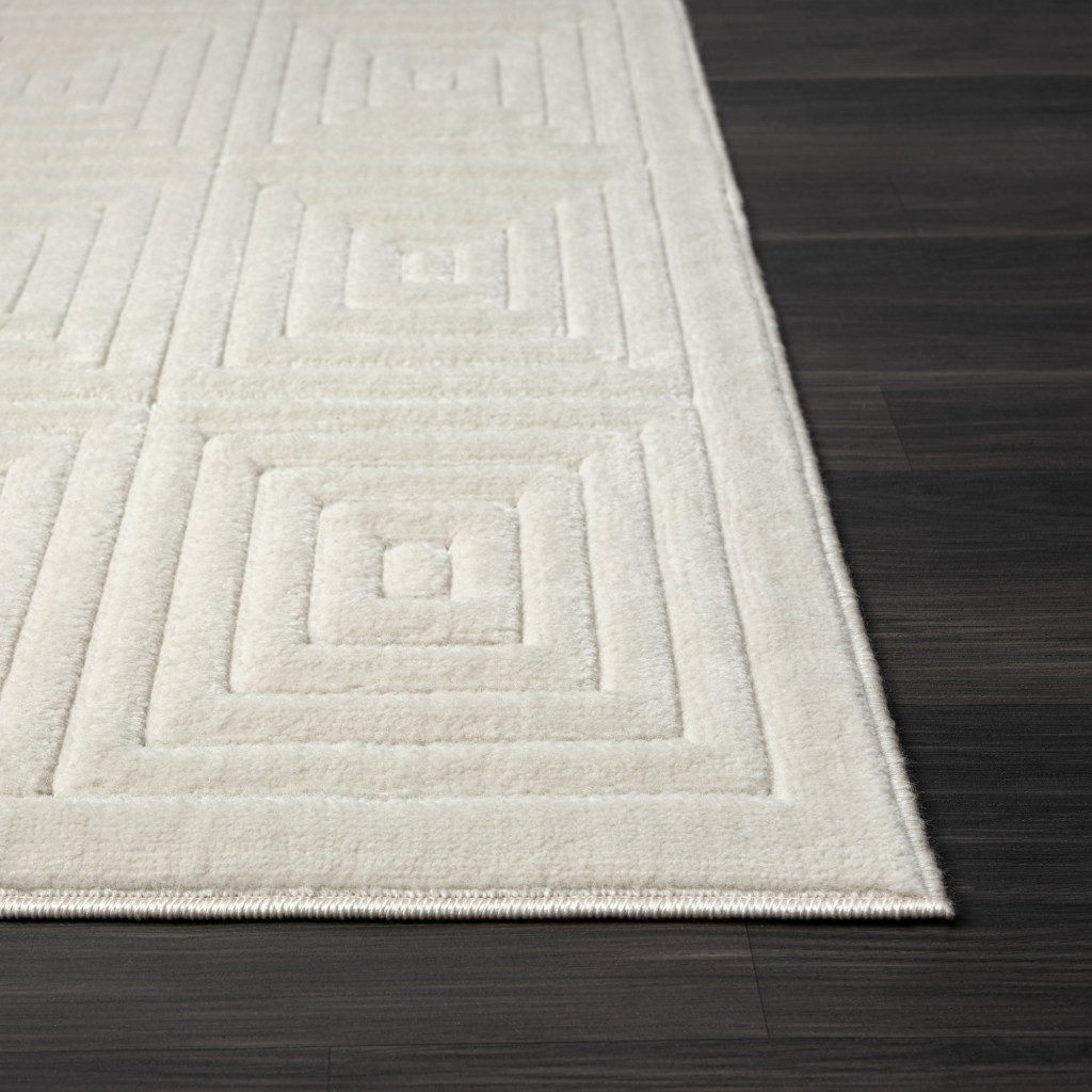 5" X 7" Ivory Geometric Area Rug