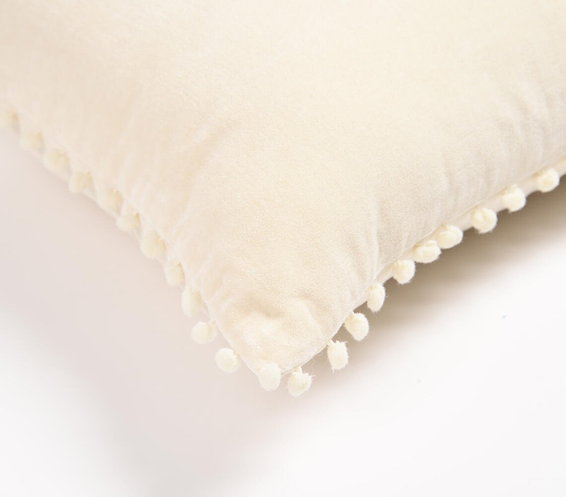 18" Off White Cotton Blend Throw Pillow Cover With Pom Poms