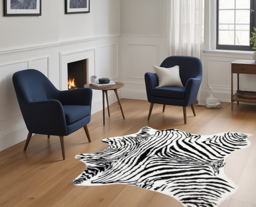 4" X 5" Black and White Faux Fur Printed Area Rug