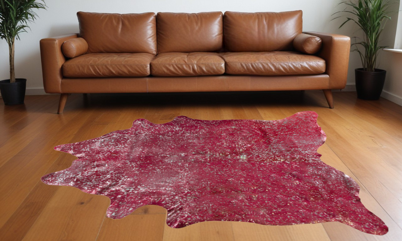 5" X 7" Red and Silver Cowhide Hand Knotted Area Rug