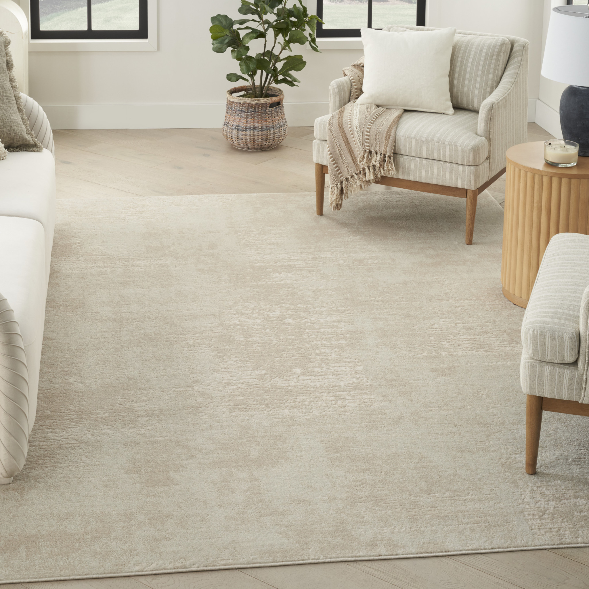 8" X 10" Cream Abstract Area Rug