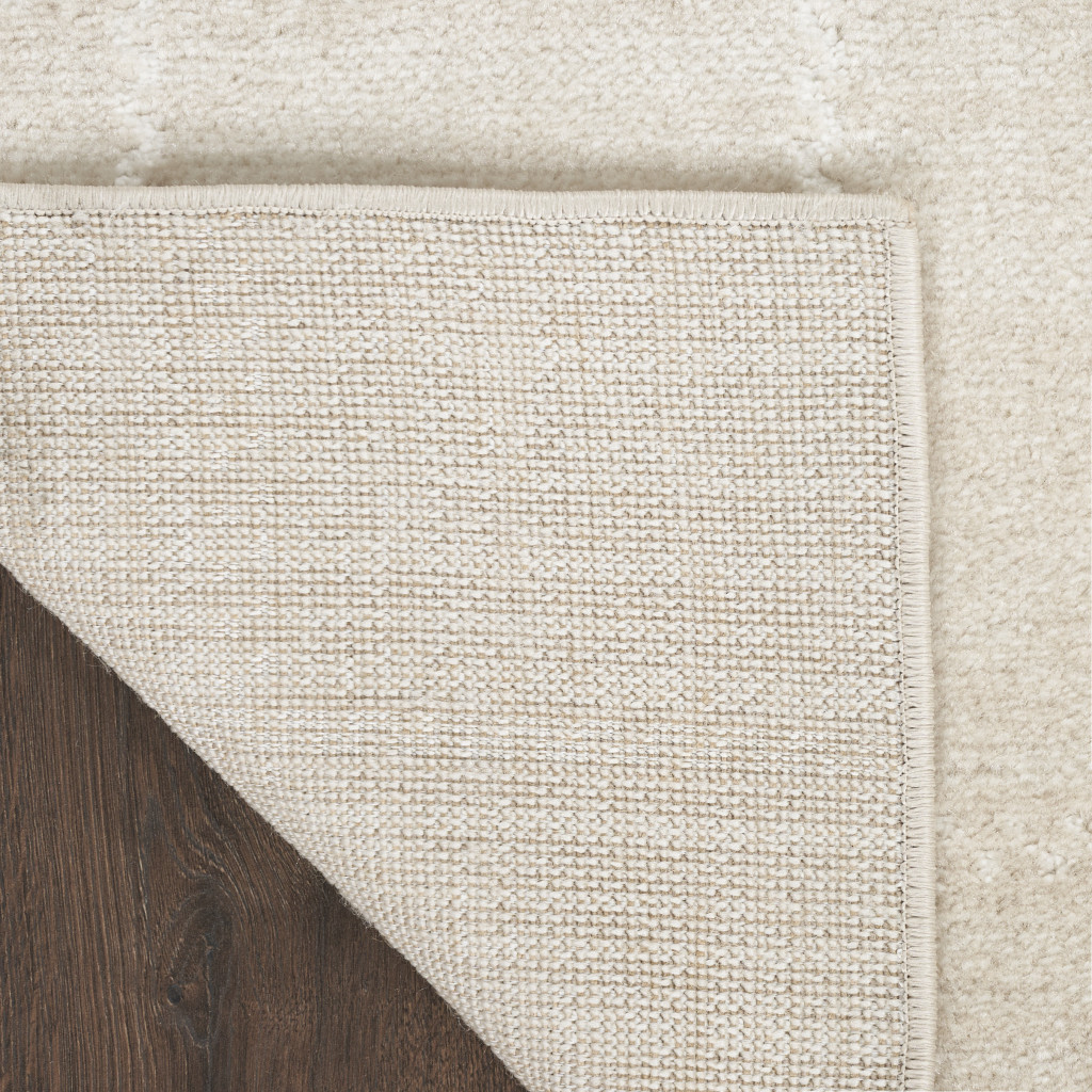 4" X 6" Cream Geometric Area Rug