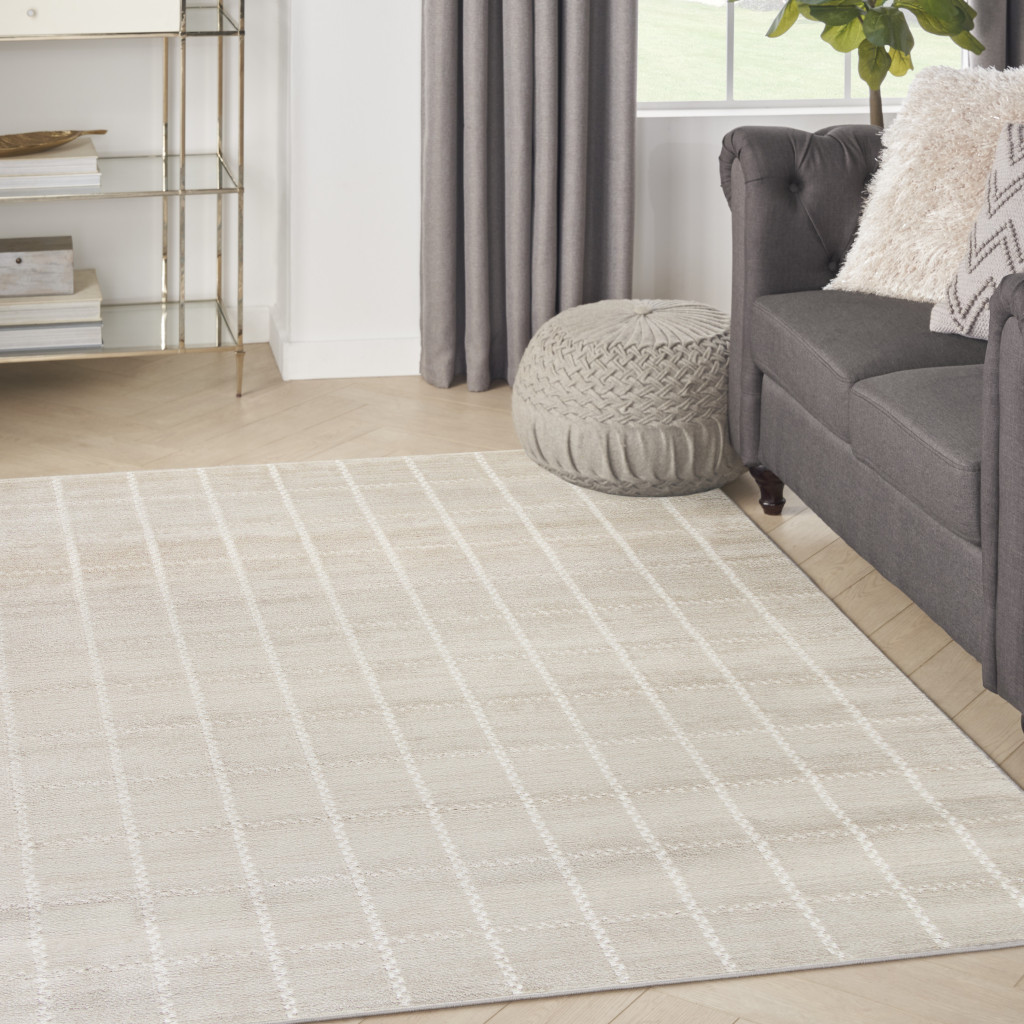 4" X 6" Cream Geometric Area Rug