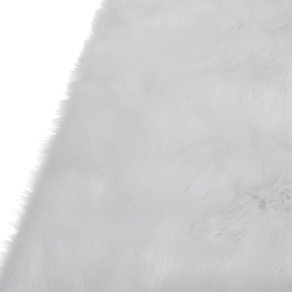 5" X 7" White Faux Sheepskin Shag Washable Area Rug