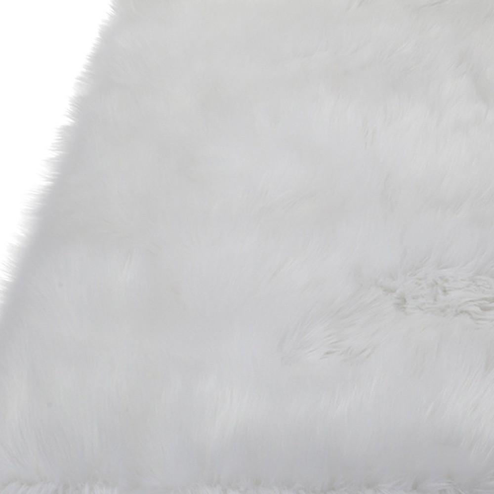5" X 7" White Faux Sheepskin Shag Washable Area Rug
