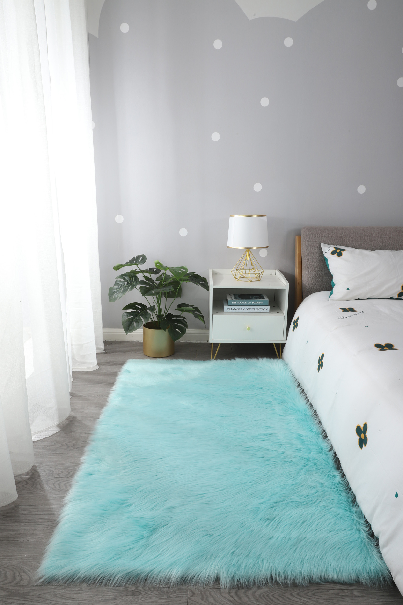 4" X 6" Turquoise Faux Sheepskin Shag Washable Area Rug