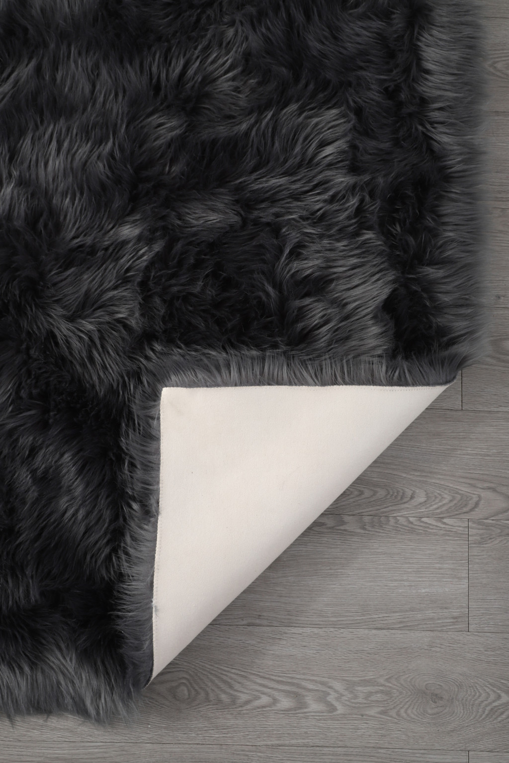 5" X 7" Charcoal Faux Fur Shag Washable Area Rug