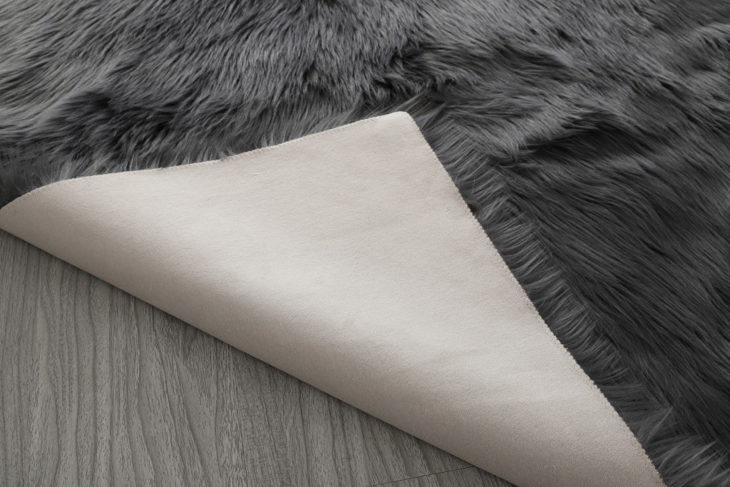 5" X 7" Charcoal Faux Fur Shag Washable Area Rug