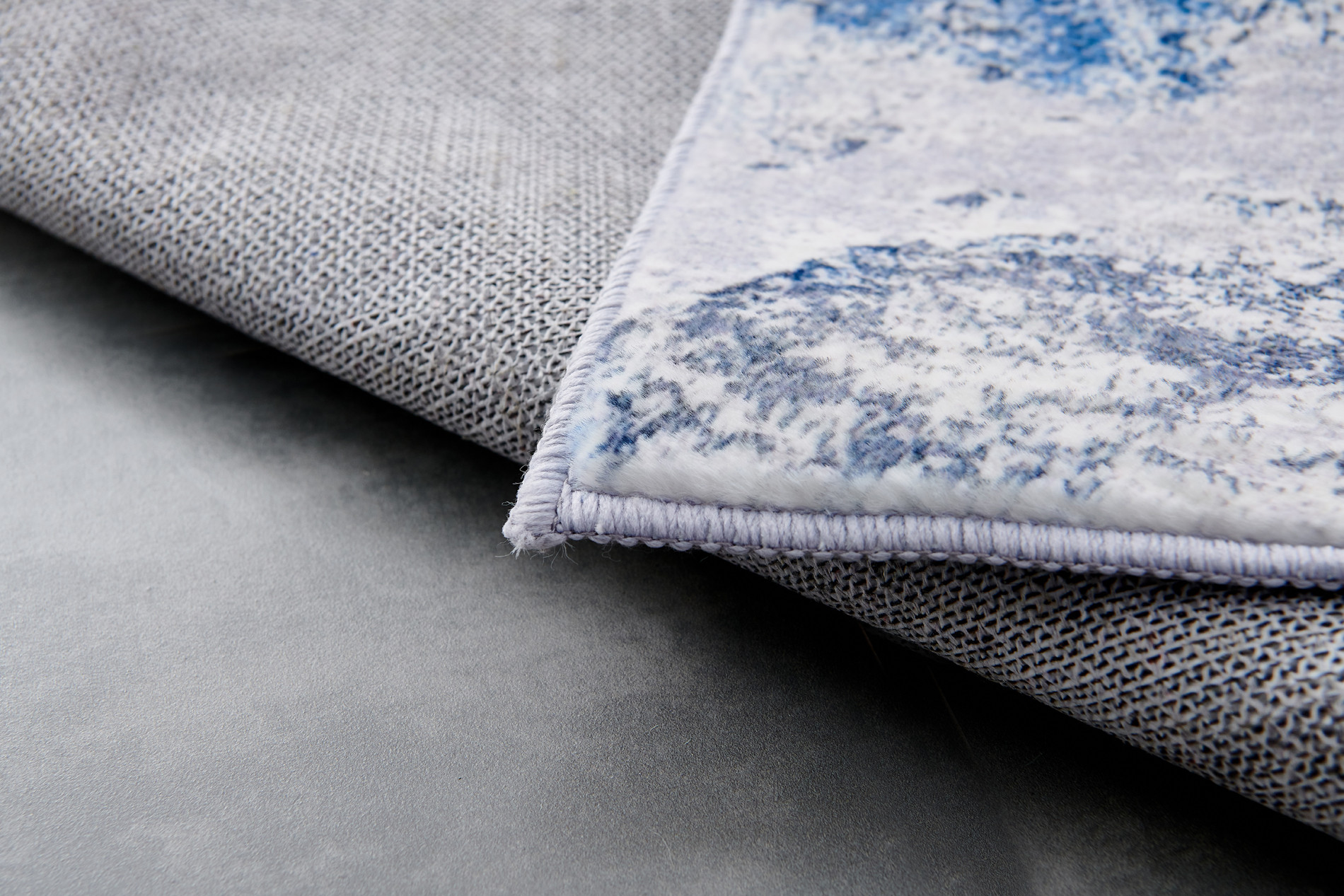5" X 7" Blue and Silver Abstract Printed Washable Non Skid Area Rug