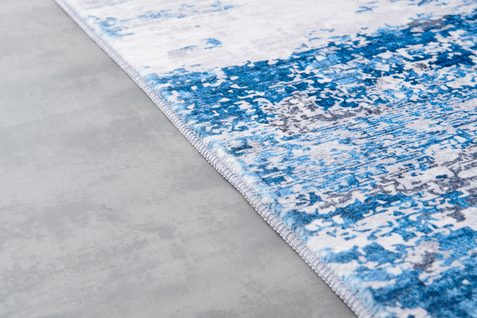 4" X 6" Gray and Blue Abstract Shag Printed Washable Non Skid Area Rug
