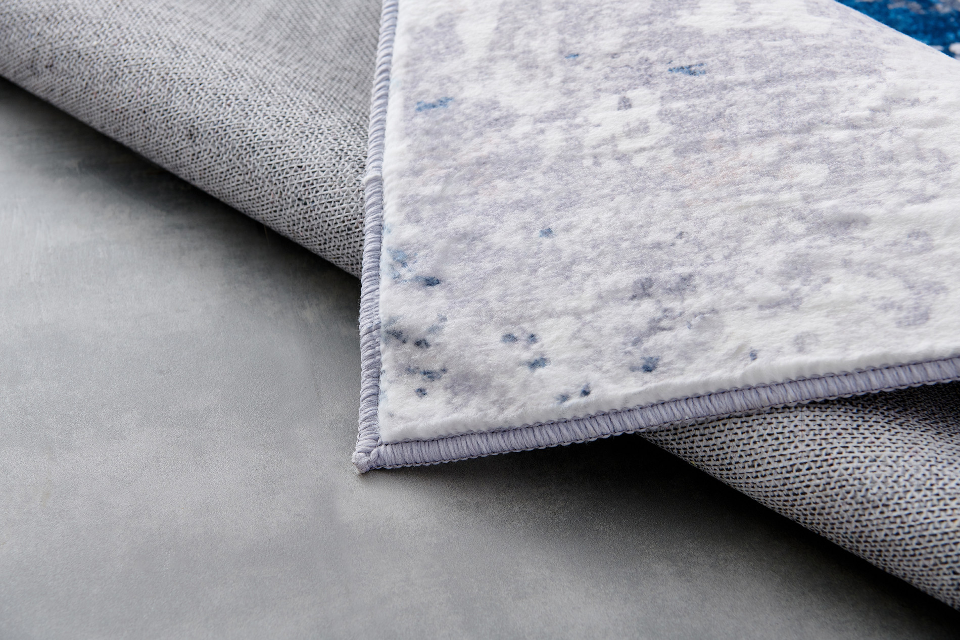4" X 6" Gray and Blue Abstract Shag Printed Washable Non Skid Area Rug