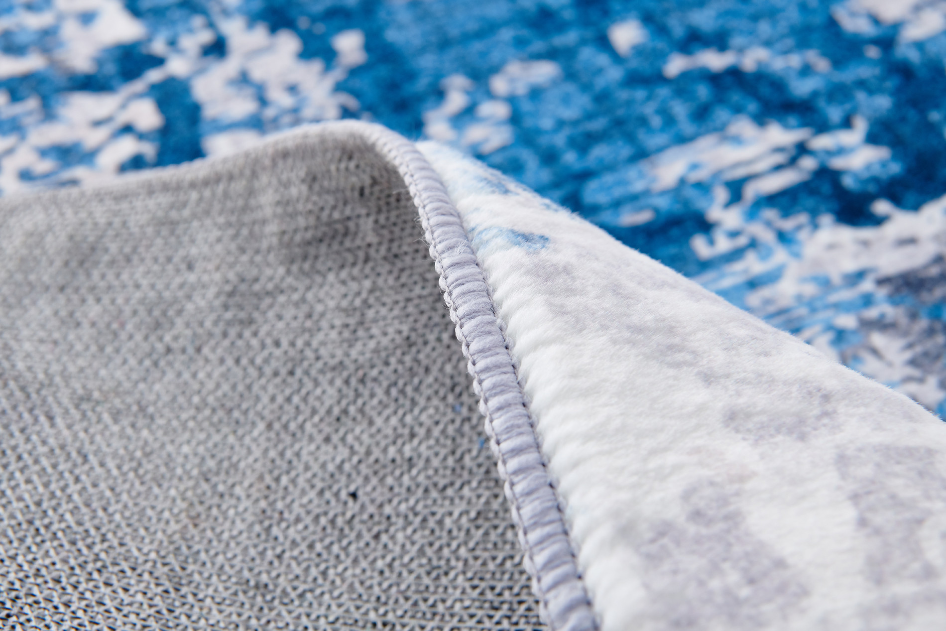 4" X 6" Gray and Blue Abstract Shag Printed Washable Non Skid Area Rug