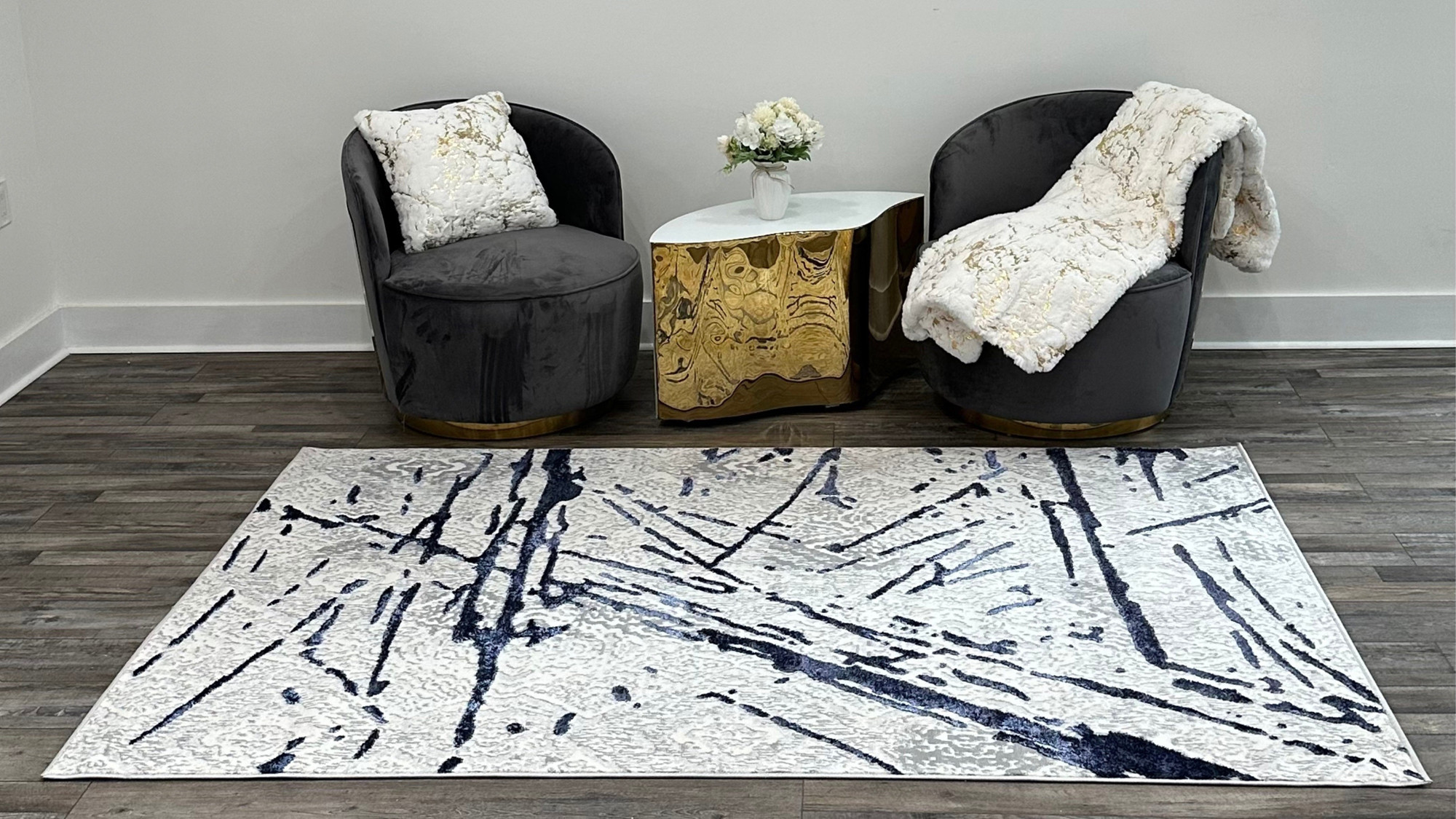 3" X 5" Gray and Silver Abstract Area Rug