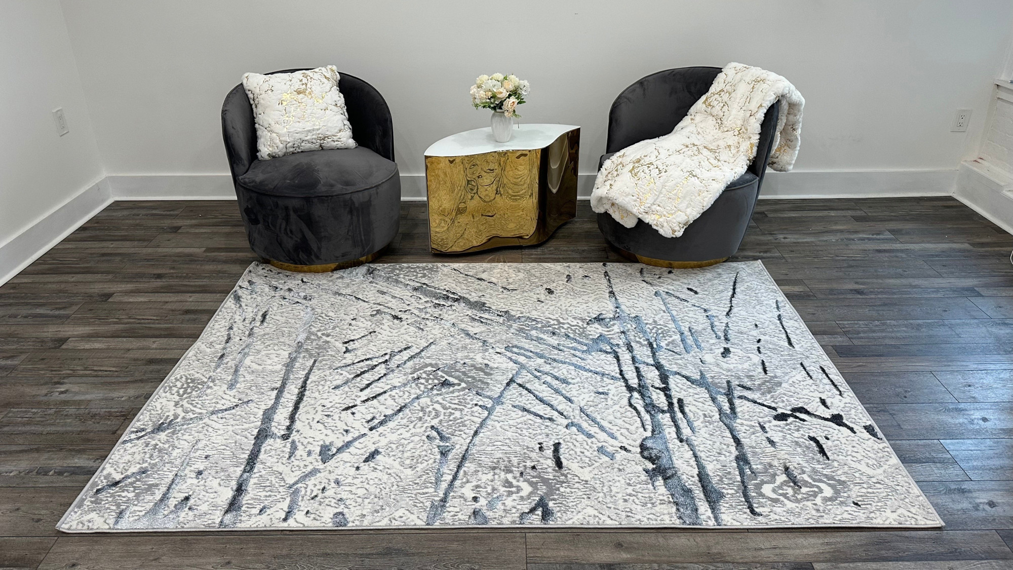 5" X 8" Gray and Silver Abstract Area Rug