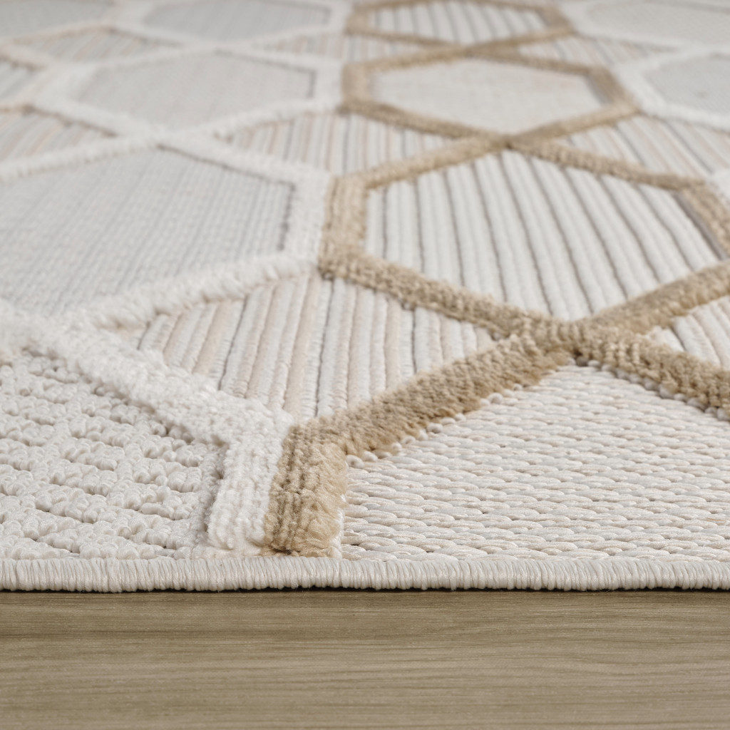 4" X 6" Cream and Beige Abstract Distressed Area Rug