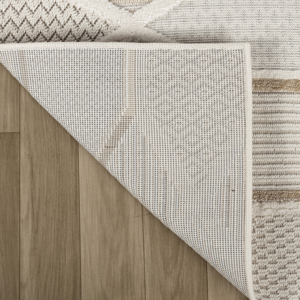 4" X 6" Cream and Beige Abstract Distressed Area Rug