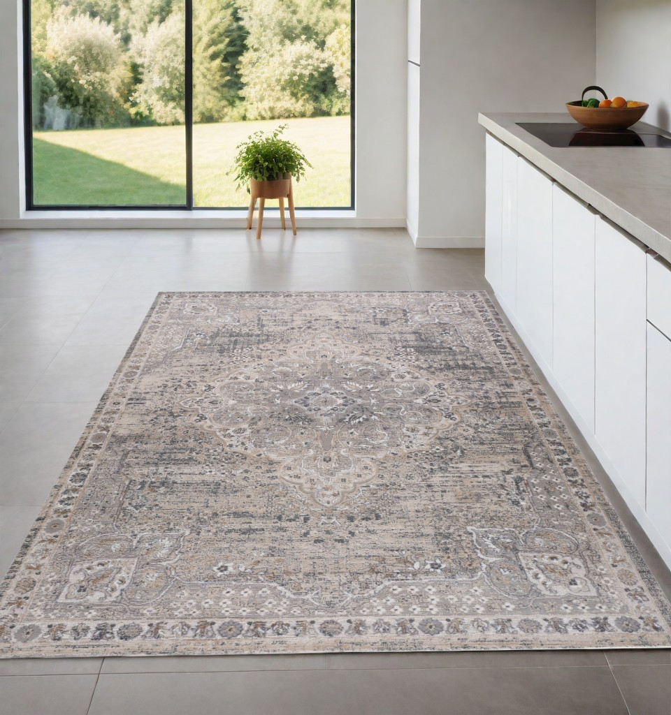 4" X 6" Gray and Beige Oriental Distressed Area Rug