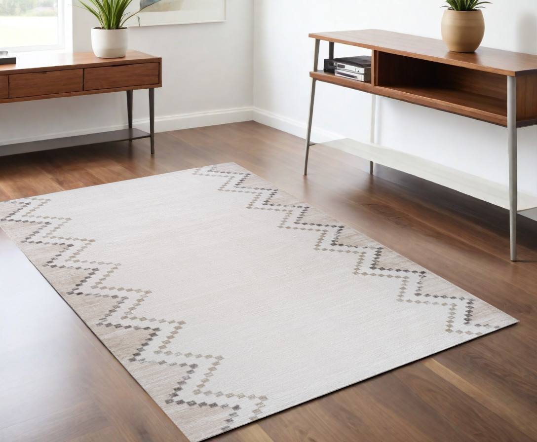 4" X 6" Beige and Brown Abstract Distressed Area Rug