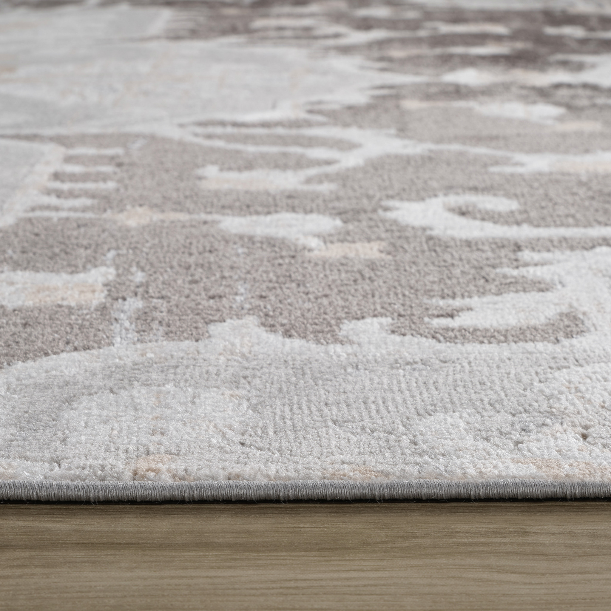 4" X 6" Gray and Brown Southwestern Distressed Area Rug