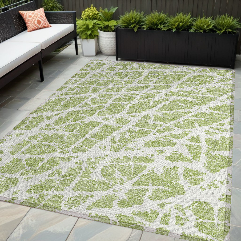 5' X 8' Green and White Abstract Washable Non Skid Indoor Outdoor Area Rug-559626-1