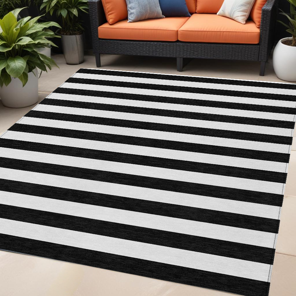 5' X 8' Black and White Striped Washable Non Skid Indoor Outdoor Area Rug-560802-1