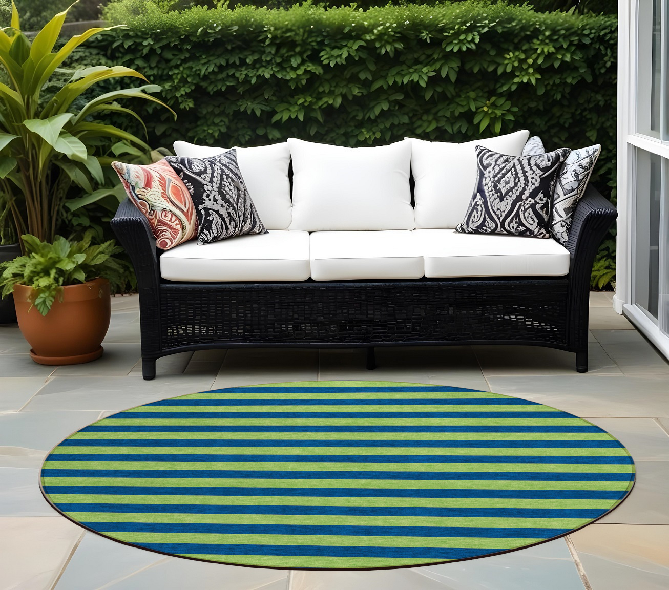 8' Round Navy Blue Round Striped Washable Non Skid Indoor Outdoor Area Rug-561091-1
