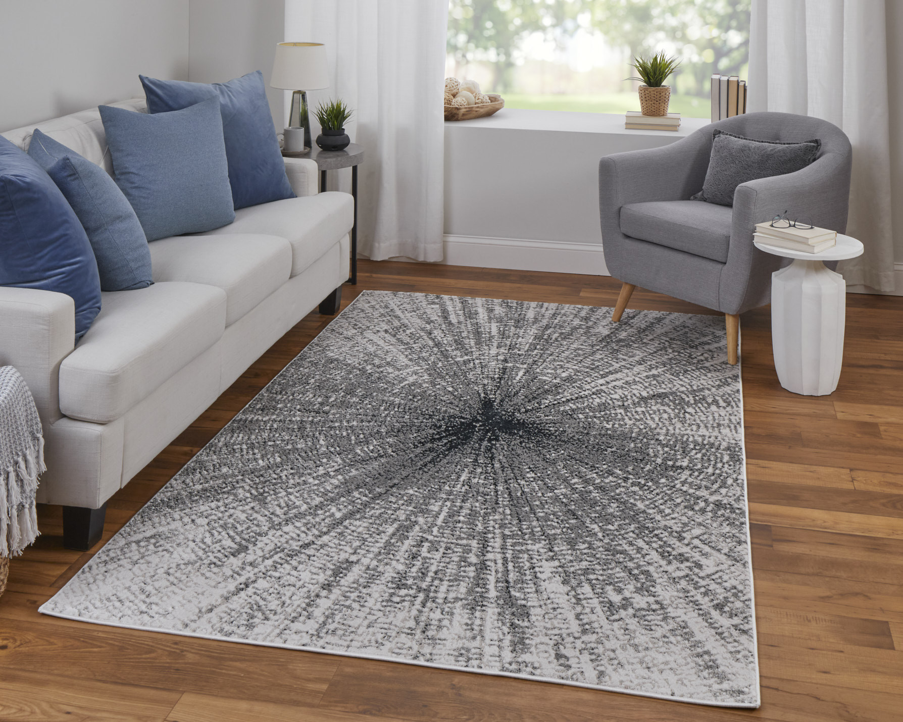5" X 8" Gray and Ivory Abstract Power Loom Area Rug