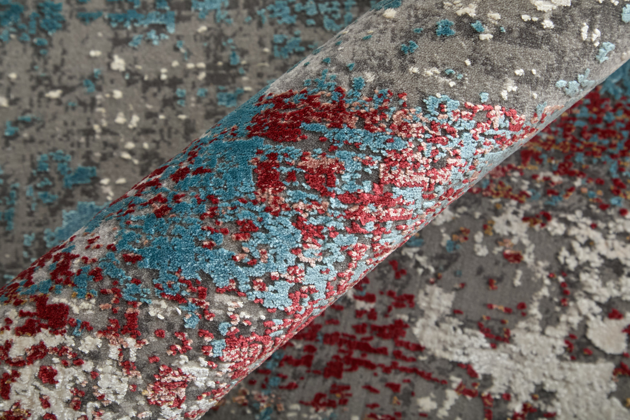 8" X 11" Gray Blue and Red Abstract Power Loom Area Rug With Fringe