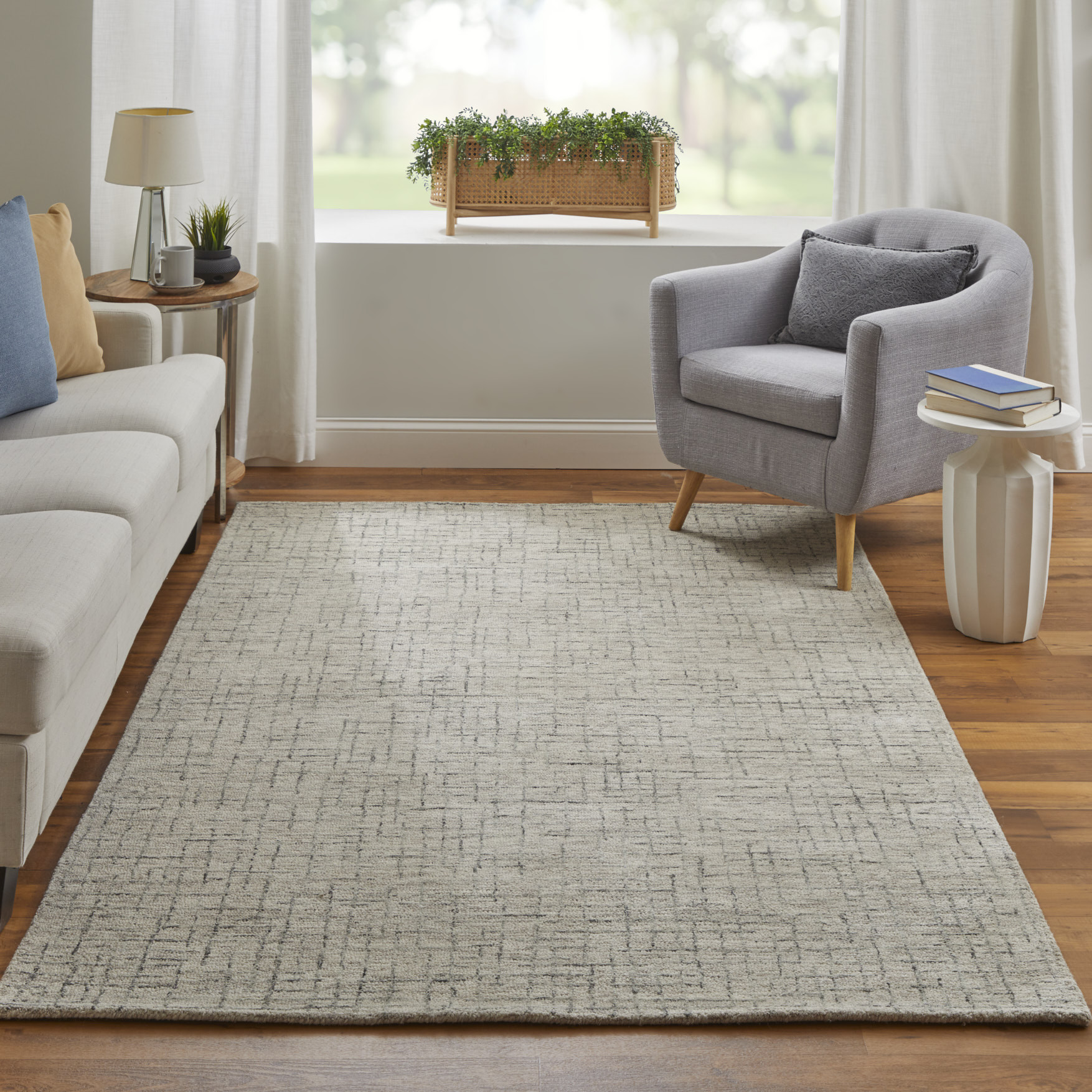 10" X 14" Ivory and Gray Wool Hand Tufted Distressed Area Rug