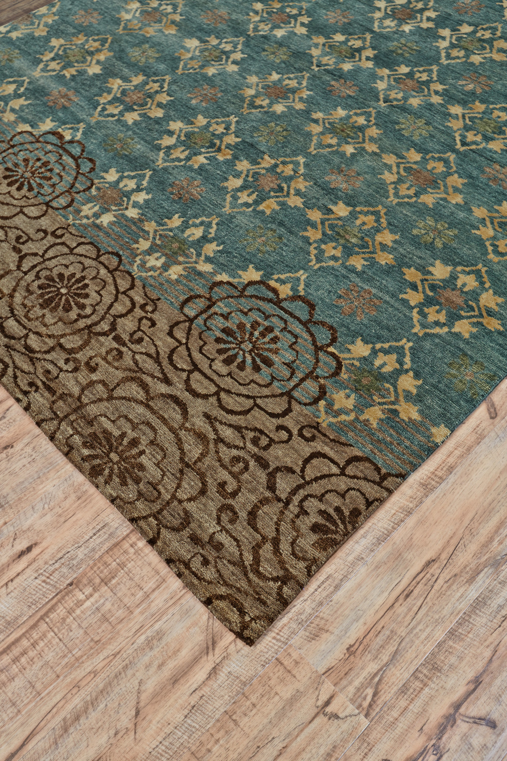 2" X 3" Blue Green and Brown Floral Hand Knotted Area Rug